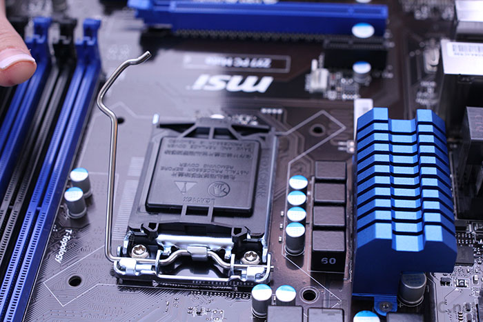 Unhooking the retention bracket lever