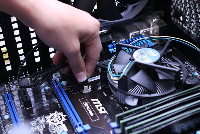 Plugging in the a chassis fan connector 2